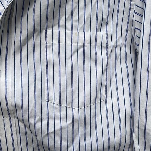 Van Heusen Men's White Striped Long Sleeve Button Down Shirt Size 17.5 - Picture 4 of 5